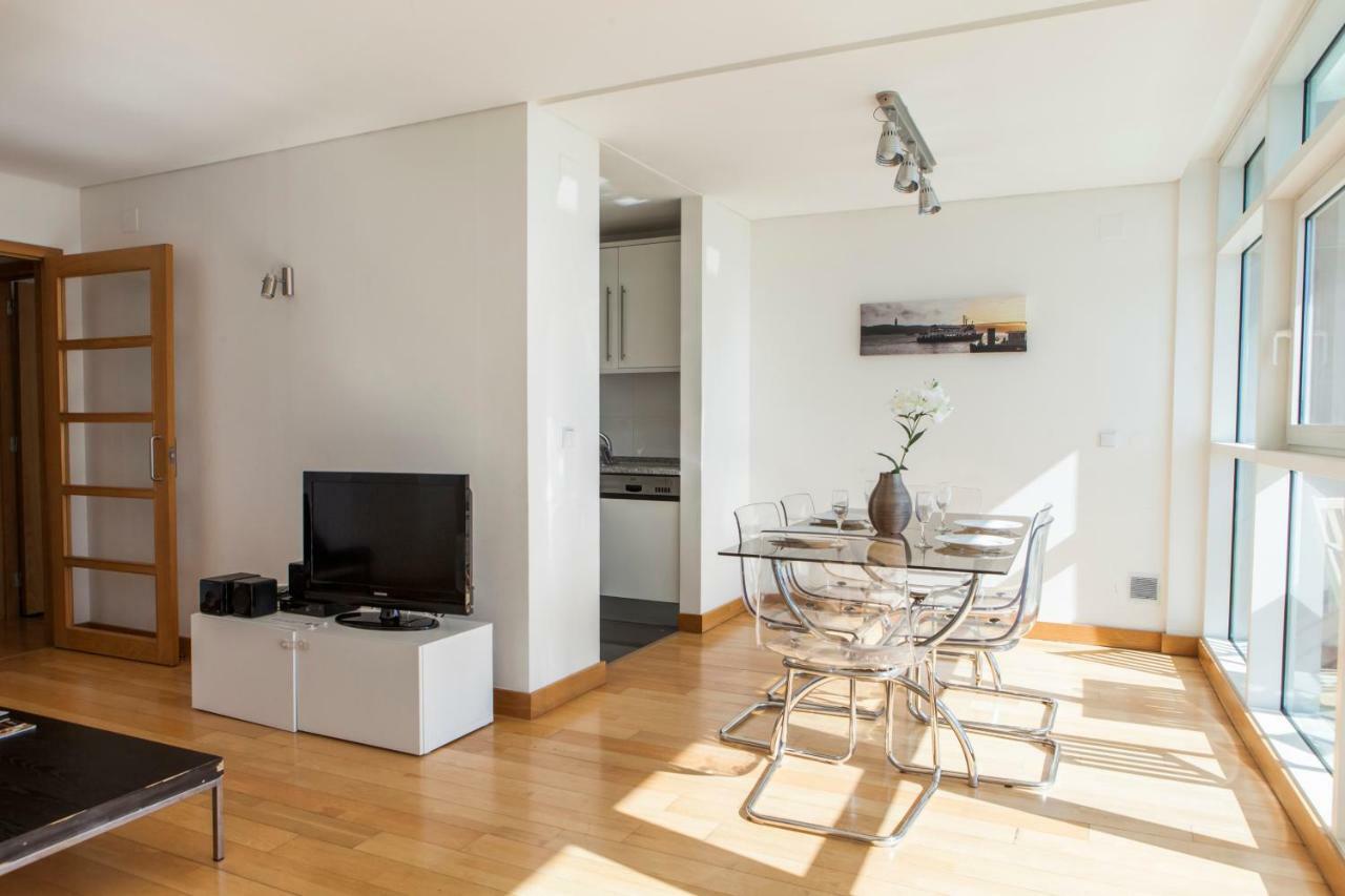 Rent4Rest Lisbon Parque Das Nacoes 17Th Floor River View Exterior photo